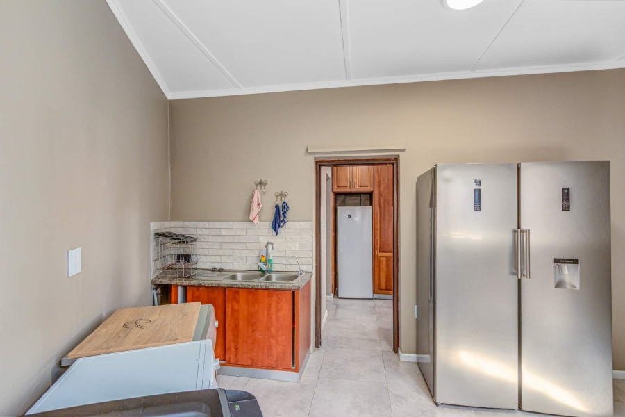 6 Bedroom Property for Sale in Brenton On Sea Western Cape